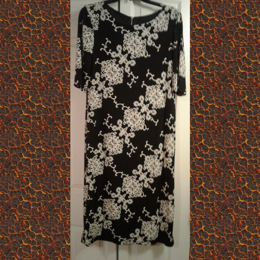 RONNIE NICOLE FANCY BLACK AND CREAM DRESS